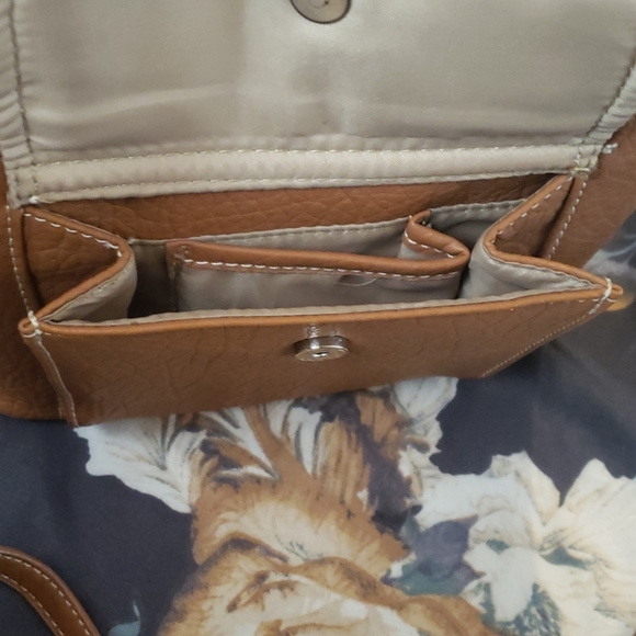 Crossbody bag - Picture 4 of 4